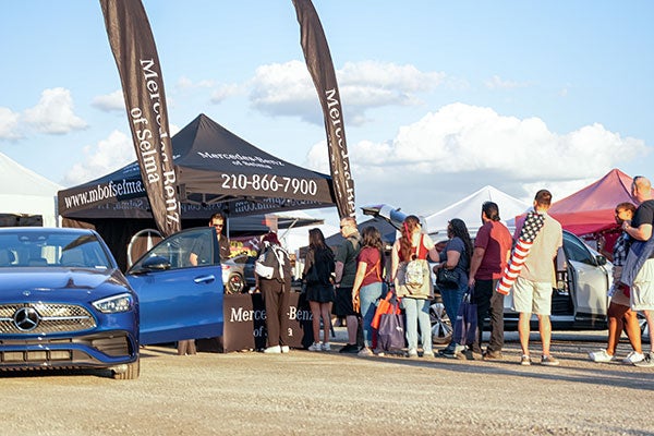 Mercedes-Benz of Selma Partnered with RE/MAX Skylight Balloon Fest