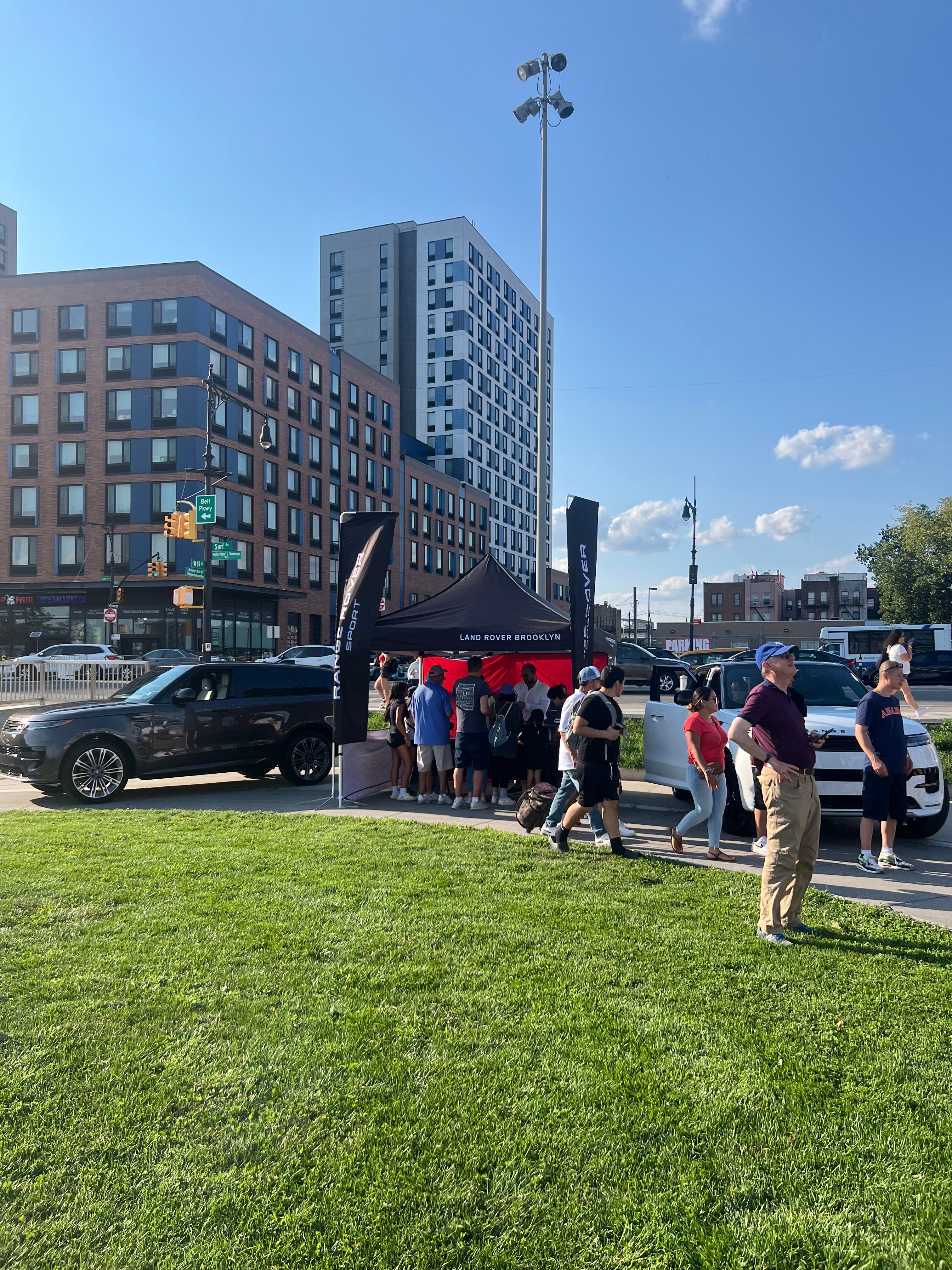 Unforgettable Nights with Seinfeld Nostalgia and Star Wars Magic- 2024 Land Rover Brooklyn